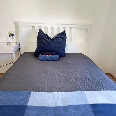 Zimmer Frei * Oberesslingen